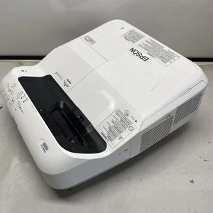 Proyector Epson LCD PowerLite 685W Ultra ShortThrow HDMI 2978 Horas Usado 137 Eco - Imagen 1 de 4