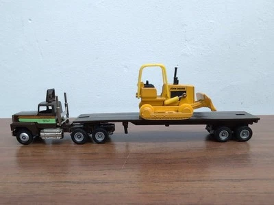 1/64 Winross H & S Excavating Pequea Pa John Deere Bulldozer  - Image 1 of 4