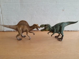 Schleich - Tyrannosaurus Rex vs. Spinosaurus 2011 ambos con mandíbulas móviles - Imagen 1 de 24