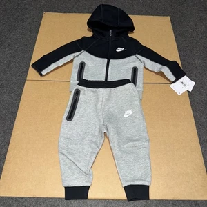 Nike Sportswear Kleinkind Tech Fleece 2-teiliges Set mit durchgehendem Reißverschluss schwarz/grau Größe 18M - Bild 1 von 10