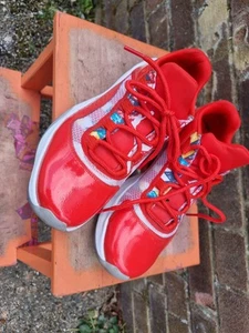 Air Jordan 11 CMFT low (Chile Red/White) 'Barcelona' (SIZE Uk 6.5) - Picture 1 of 17