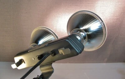 Vtg. Smith-Victor Model L-20 Light Bar For Home Movies XCLNT! - Image 1 of 4