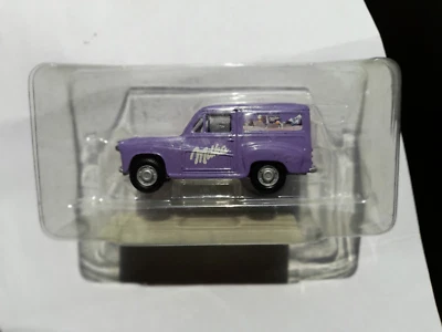 Corgi-1-43--Austin A35  Van "MILKA"--colore viola---obsoleto in blister--- - Immagine 1 di 4