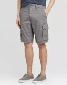 Pantalones cortos cargo de 11" para hombre - Goodfellow & Co talla 36 gris grava - Imagen 1 de 4