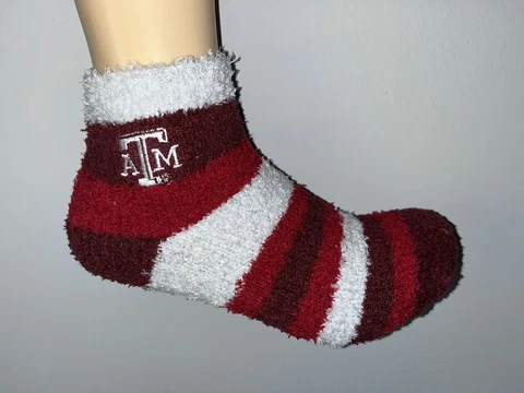 TEXAS A&M AGGIES COLLEGE TEAM LOGO WOMENS STRIPED SOFT FUZZY ANKLE SOCKS Q Cover
