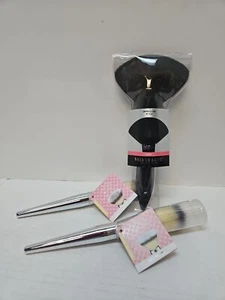 3 IT COSMETICS BRUSHES, Velvet Luxe Empress Fan 324 206 Buffing 202 Flawless - Picture 1 of 8