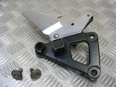 GS500F Right Riders Footrest Hanger Suzuki 2004-2008 A524 - Image 1 of 3