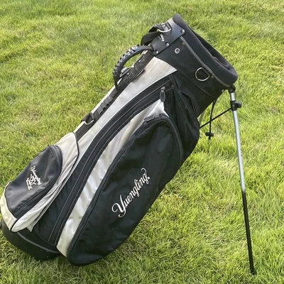 Bolsa de golf de 7 vías Callaway V Yuengling con logotipo de soporte o transporte usada Foto 1 de 4