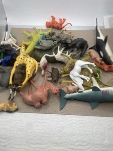 Konvolut Vintage Spieltiere, Hai, Orca, Schweine, Vögel und andere. 35 Stück - Bild 1 von 6