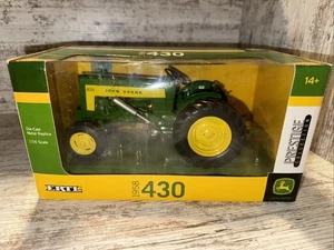 John Deere 430 Traktor mit breiter Front Ertl Prestige Collection Maßstab 1:16 - Bild 1 von 12
