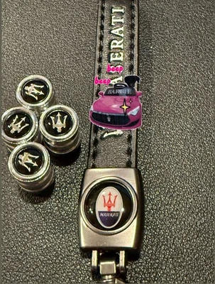 Pacchetto 5 pezzi portachiavi auto Ma$erati con 4 copri stelo valvole argento nuovo con etichette - Immagine 1 di 4