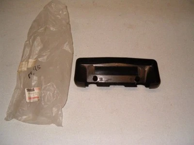 Yamaha XS400 1982-83 Maxim N.O.S. ¡Carcasa de calibre inferior! Foto 1 de 4