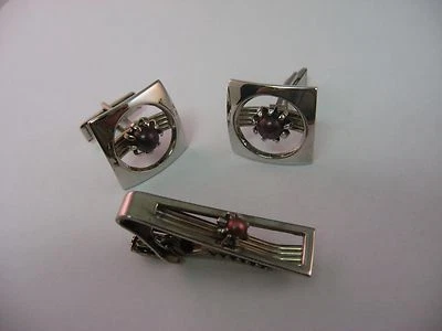Vintage Mens Jewelry Set: Modernist Design Maroon Ball Center Cufflinks Tie Bar - Image 1 of 4