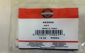 Briggs & Stratton 692055 Dado ORIGINALE (8E3B) - Foto 1 di 3