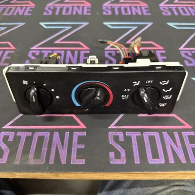 1998-2000 Ford Ranger Ac Heater Climate Control Xl5h-19c733-ba KJCW6 - Image 1 of 4