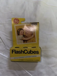 Vintage GE Flash Cubes 3 Pack General Electric NEW OLD STOCK Made In USA - Picture 1 of 4