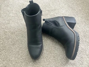 Botines Naturalizer Madalynngore negros con cremallera y tacón talla 7M - Imagen 1 de 7