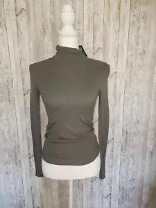 NEW Women's Express Fitted Ribbed Turtleneck Fitted Stretch Sweater Green XS - Picture 1 of 3