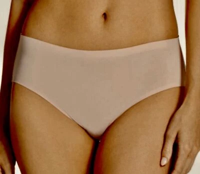 BALI Comfort Revolution Easylite Smooth Nude Hipster Panty NEW Womens Sz M 6 L 7 - Image 1 of 4