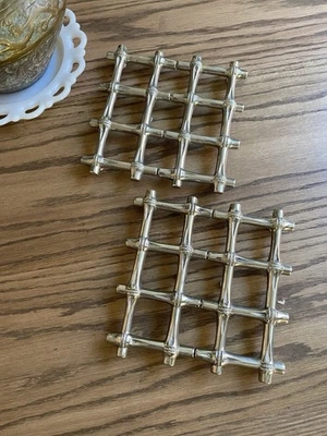 Juego de 2 remaches de diseño de bambú expandible trivet plateado vintage de mediados de siglo Foto 1 de 4