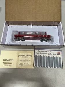 Hawthorne Village On30 Budweiser Holiday Express Budweiser Beer Wagon Flatcar - Picture 1 of 3