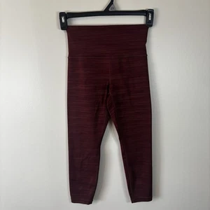 ATHLETA Elation 7/8 Leggings Stretti Pantaloni da Allenamento Palestra Borgogna Taglia XSP - Foto 1 di 8