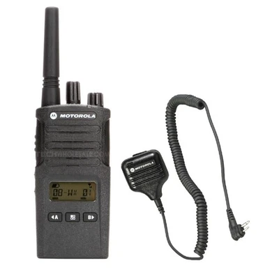 NUEVO Motorola RMU2080D Serie RM Radio Empresarial Bidireccional In situ con Micrófono HKLN4606A Foto 1 de 4