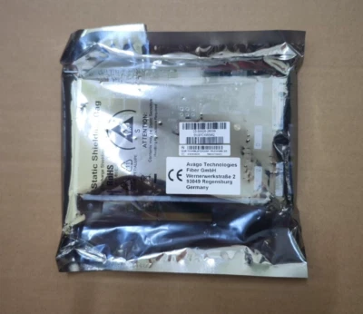 New Lenovo ThinkSystem 930-24i 4GB Flash  PCIe x8 RAID Adapter FRU P/N: 01KN509 - Image 1 of 4