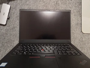 Lenovo ThinkPad X1 Carbon Gen 7 i7-8565U 16GB RAM 512GB SSD Win11 2560 x 1440 UK - Picture 1 of 6