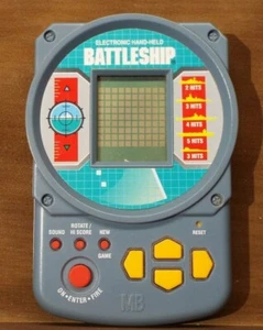 BATTLESHIP hand held game - Picture 1 of 2