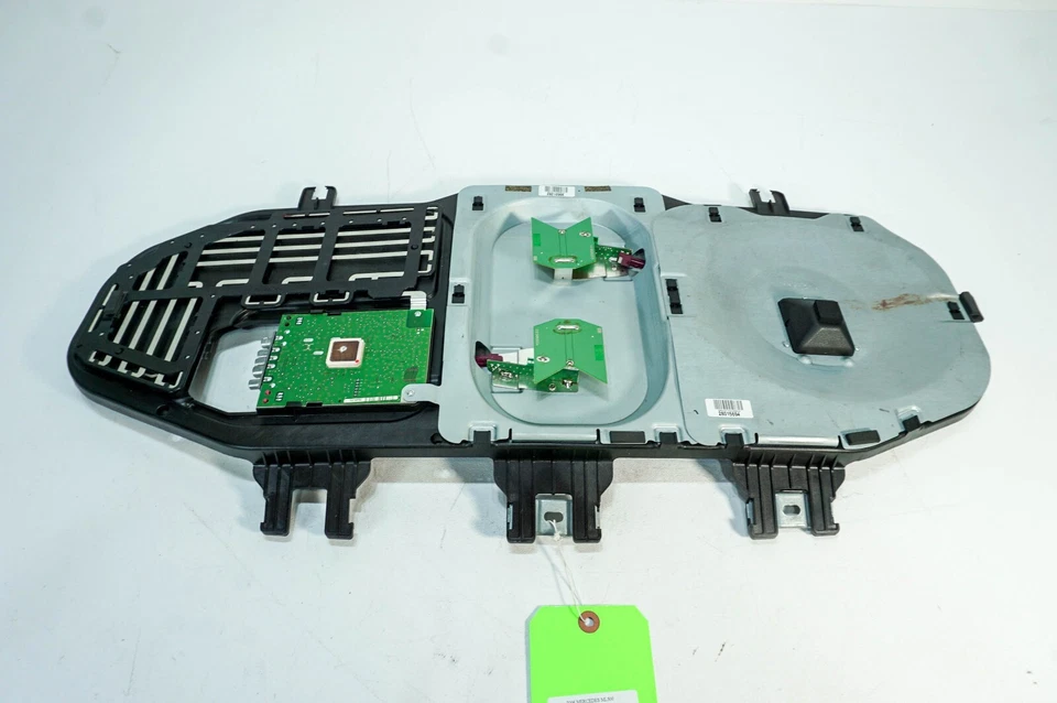 06-11 Mercedes ML500 W164 5.0L OEM Roof Antenna Amplifier Booster 5070 - Image 1 of 4