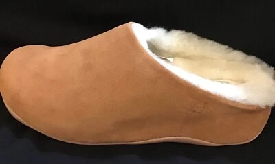 FITFLOP NIB SHUV SUEDE & SHEARLING LINED CLOGS MULES LIGHT TAN Size 8 - Image 1 of 4