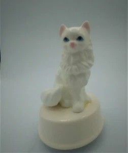 Vintage San Francisco Music Box - White Persian Cat - Memory - Made in Japan - Picture 1 of 9