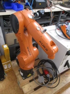 Roboter KUKA KR10 R900 sixx KRC4 komplett Bj. 08/2018- inkl. 19% MwSt. - Bild 1 von 7