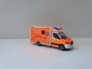 Herpa MB Sprinter 18 RTW BF Hamburg Billstedt, HH 2755, Sondermodell - Bild 1 von 6