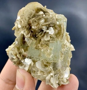 Nature Masterpiece Aquamarine, Muscovite Mica, And Smokey Quartz - Picture 1 of 9