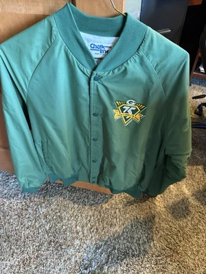 Chaqueta De Colección 1993 Green Bay Packers 75 Aniversario por Chalk Line Talla Grande Bonita Foto 1 de 4