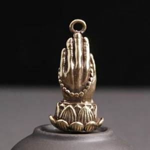 Brass Lotus Buddha Hand Car Keychain Statue Pendant Figurine Home Decor Ornament - Bild 1 von 12
