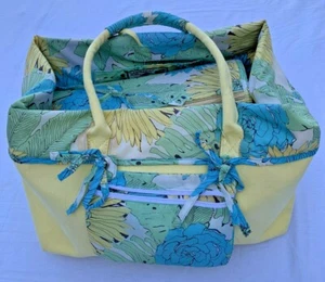 NWOTs Caribbean Joe 5 Pc Set Tropical Beach Tote Bag Matt Pillow 2 Zip Pouches - Picture 1 of 12