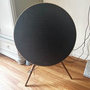 Bang & Olufsen Beoplay A9 Anniversary Edition Rose Gold With Walnut Legs