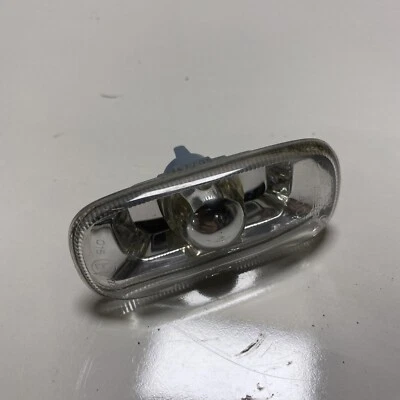 02-06 AUDI A4 QUATTRO MARCADOR LADO PASAJERO DELANTERO DERECHO LUZ GIRATORIA OEM Foto 1 de 4