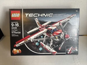 LEGO TECHNIC: Feuerwehrflugzeug (42040) Neu ungeöffnet 578 Teile - Bild 1 von 5