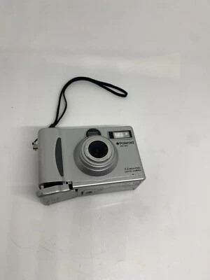 Polaroid PDC 3035 Digital Camera 3.2 Mega Pixel Silver For Parts No Accessories - Image 1 of 4