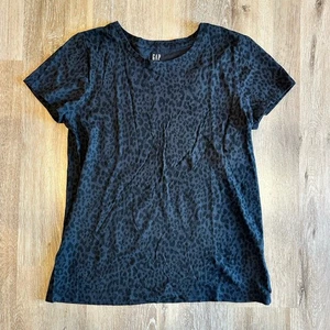 Women’s Gap Blue Leopard Print Crewneck Medium - Picture 1 of 3