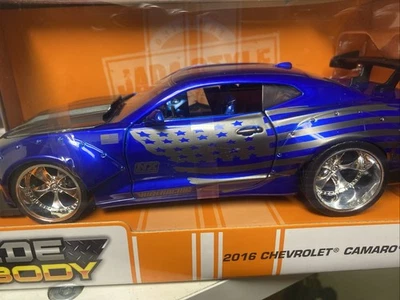 Chevrolet Camaro 2016 carrocería ancha Jada Toys azul Estados Unidos/con llantas cromadas mejoradas Foto 1 de 4
