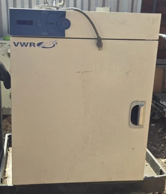 Nuevo horno de flujo de aire horizontal VWR 105 L (3,7 cuft) horno de laboratorio de aire forzado 414005-116 Foto 1 de 3