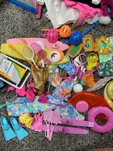 Barbie Playa Accesorios Lote Esquís Acuáticos Pesca Camping Sillón Tablas de Surf - Imagen 1 de 11