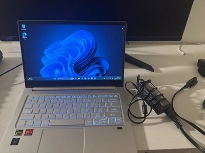 Portátil Acer Swift 3 SF314-42 14 pulgadas, AMD Ryzen 7, 4700U, 2,00 GHz, 8 GB de RAM Foto 1 de 4