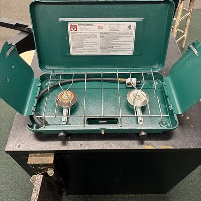 Estufa de campamento de propano vintage Green Century de 2 quemadores Mod 4660 hecha en EE. UU. Foto 1 de 4