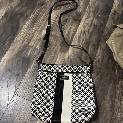 Bolso Bandolera Kate Spade Penn Place Keisha Negro/Blanco ¡Excelente Estado! Foto 1 de 3